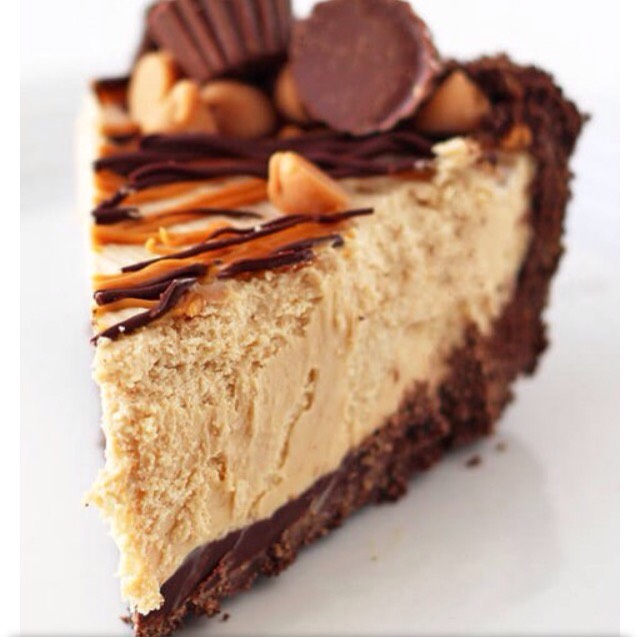 Chocolate Peanut Butter Pie 😋😋😍