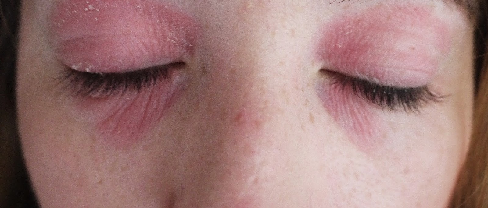 Don't tug your eyes when applying eyeliner it makes yor eyes red and causes wrinkles 