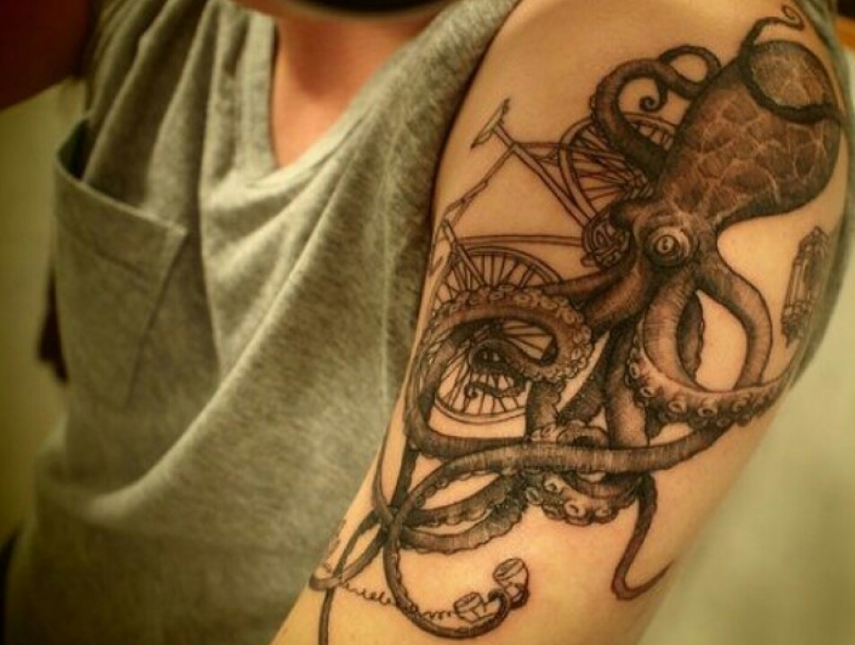 Beautiful And Sexy Tattoos For Men & Women! 