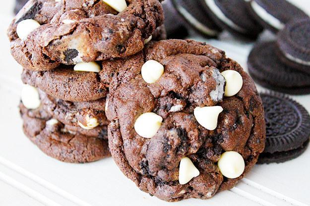 14. Chocolate Cookies and Cream Cookies

http://sunnysideups.org/chocolate-cookies-and-cream-cookies/
