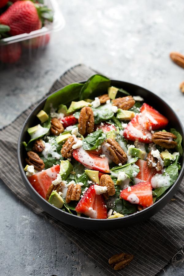 STRAWBERRY AND AVOCADO SPINACH SALAD WITH CANDIED PECANS 