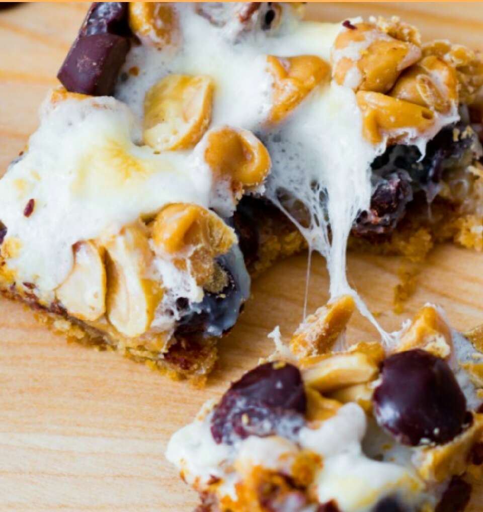 Peanut Butter Smore  Seven Layer Bars!!!