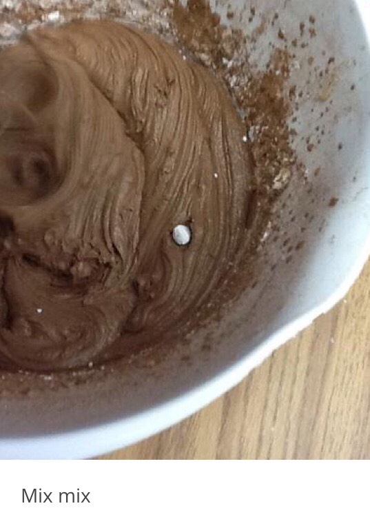 Easy Chocolate Butter Cream Frosting!🍰🍫