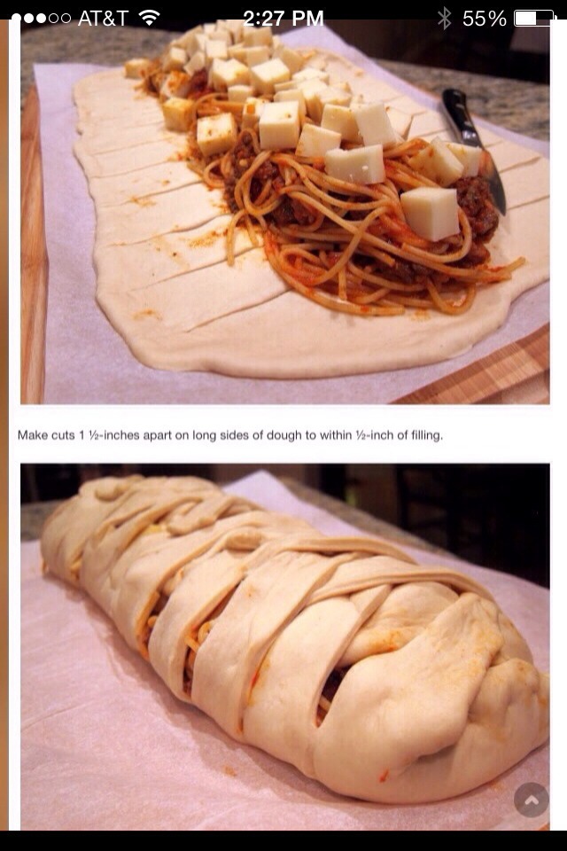 Spaghetti Stuffed Garlic Bread! #orgasmic😍