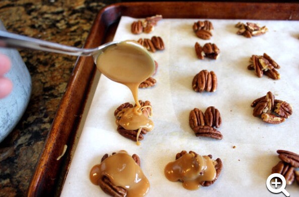 Chocolate Caramel And Pecan Turtle Clusters!