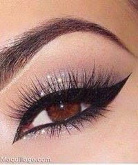 Step By Step Winged Liner 👀