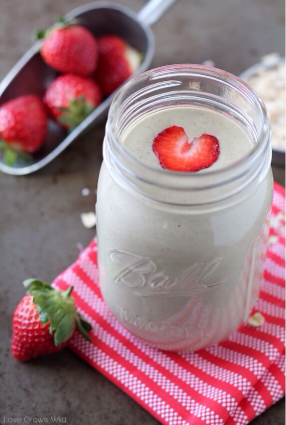 Strawberry Banana Oatmeal Smoothie 🍌🍓