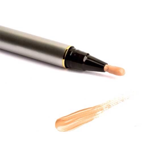 4. Highlighter

This staple gives your skin a subtle, dewy glow. Expect compliments.
 

Tip: Choose a pearly liquid highlighter to compliment lighter skin tones, or a shimmery peach to enhance dark and olive skin. Dab it on your cheekbones and down the bridge of your nose.