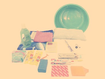 Second, you always want to be ready for a mess. A small on-the-go hygiene kit can be your best friend in a pinch. Some things you might want are; deodorant, toothbrush/toothpaste, pads/tampons, floss, small mirror, hand sanitizer, lotion, makeup wipes, mascara, eyeliner and any other makeup.
