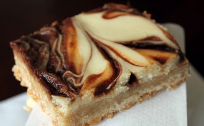 Nutella caramel swirl cheesecake