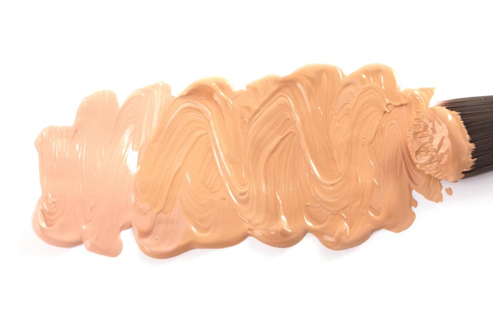 Your face is three dimensional so applying foundation in a single tone will only make your face appear flat. Add a highlighter to areas of your face that would usually catch light but create enough shadow to emphasize your jaw line and cheekbones.