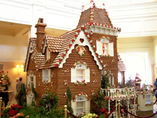 AMAZING Gingerbread Houses! 