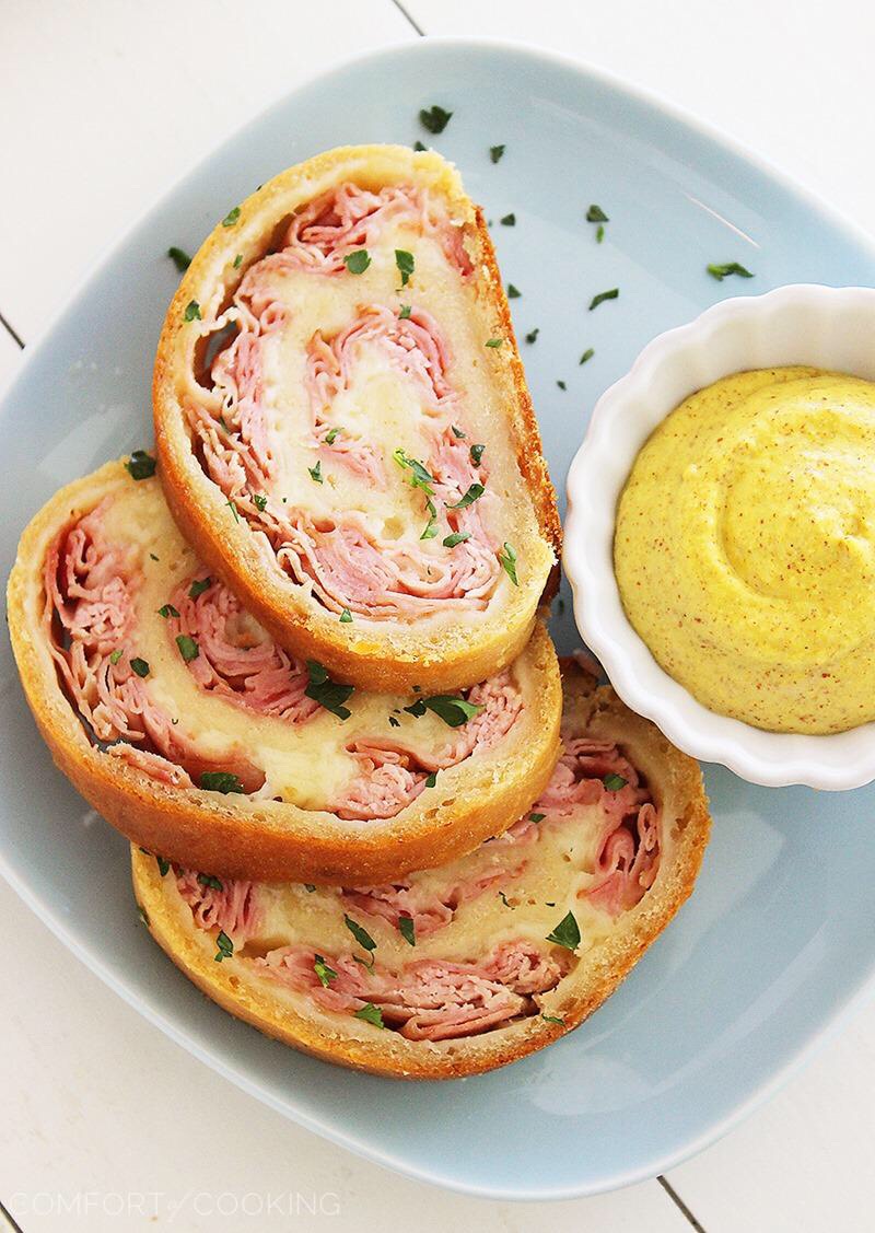 3-Ingredient Baked Ham and Cheese Rollups