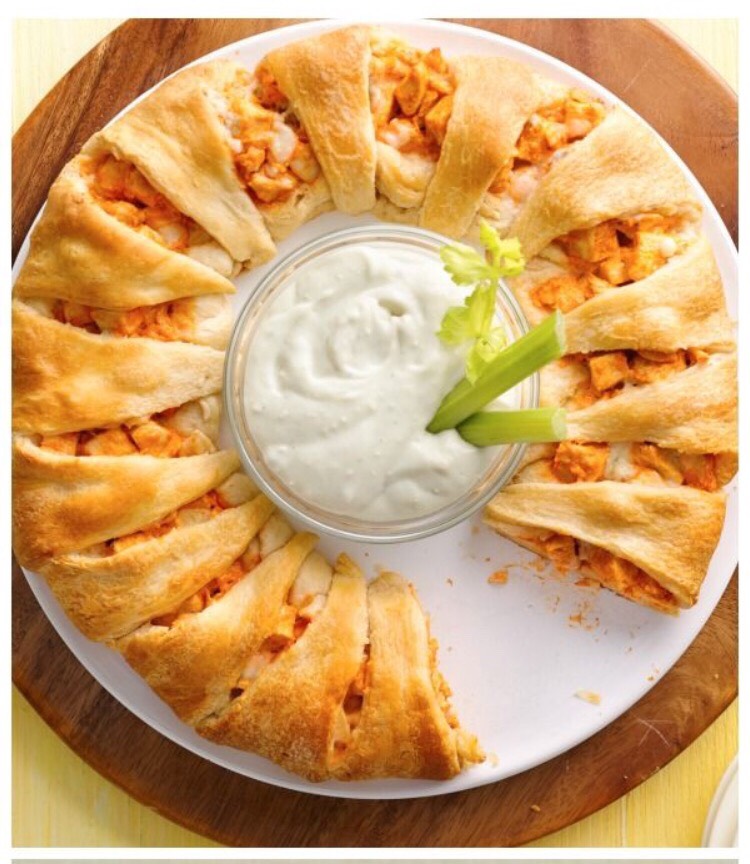 Buffalo Chicken Crescent Ring.ππ