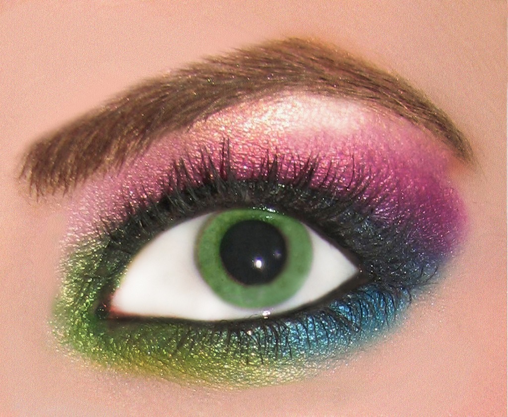 Beautiful , Colorful And Creative Makeup Ideas 