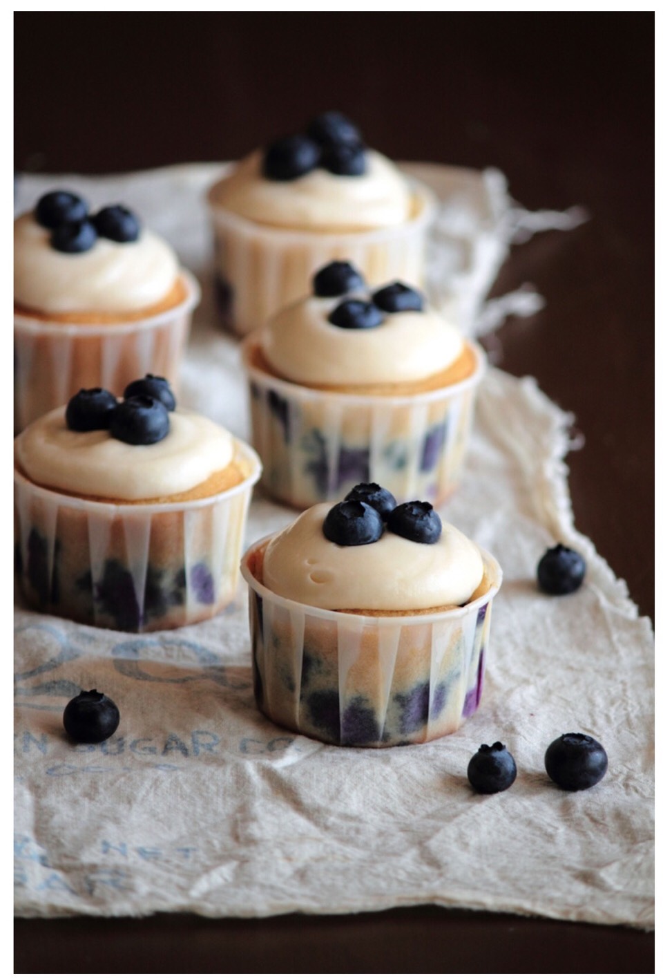 ❤️Blueberry Cupcakes With Cream cheese Frosting!!!❤️