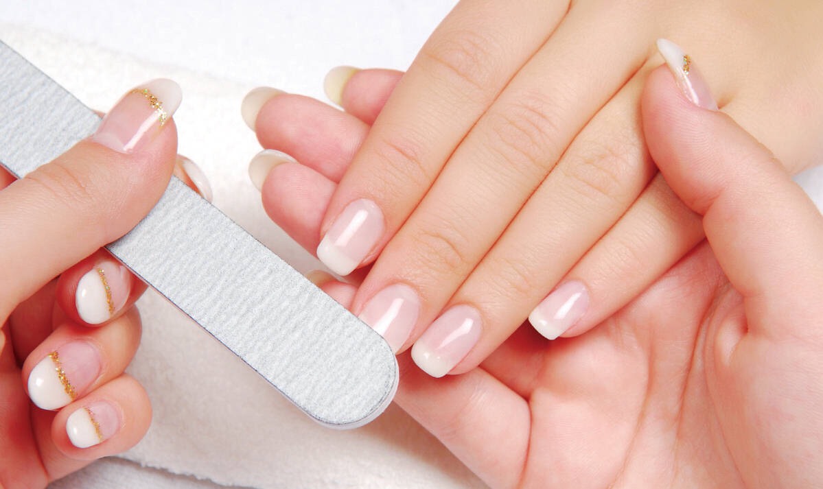 Take care of your nails!💅🏼
You dont have to go to a salon, just get a nail file/clippers or even manicure scissors!✂️