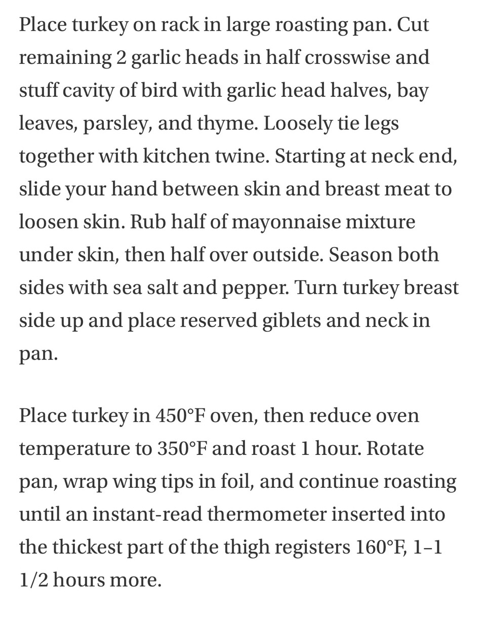 Garlic-Aioli Roasted Turkey With Lemon Parsley Au-Jus. π #friendsgiving