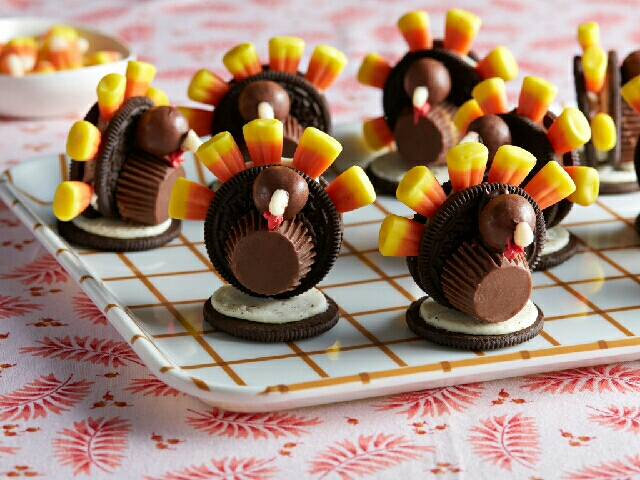 Thanksgiving desserts #Friendsgiving