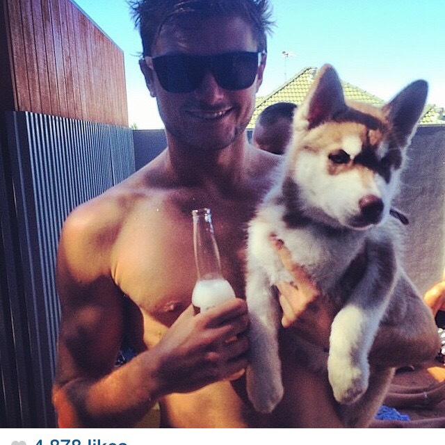 Hot Guys With Dogs 😍🔥🐶
