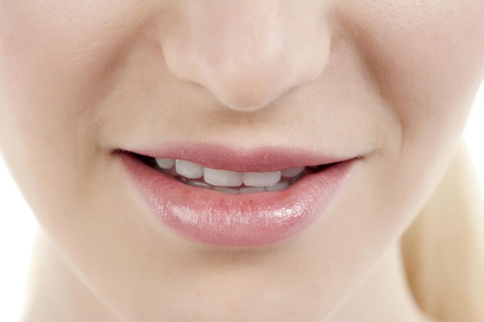 Exfoliate Your Lips
apply lip balm to your lips, then using a toothbrush or clean mascara wand, scrub your lips (don't be too rough). Then, use a tissue to wipe away excess flakes and voila! You'll have a perfect pout in no time.