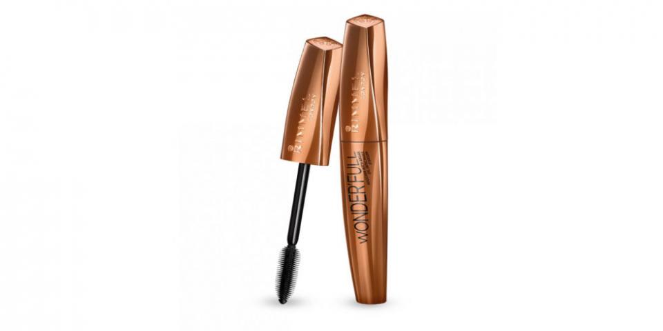 Wonder'Lash Mascara, RIMMEL LONDON, $8
You won't even need to curl your lashes when you use this mascara. It perfectly lengthens and separates them, leaving you with a doll-like fringe.