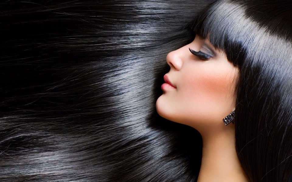 Shiny hair: If you have rough, frizzy hair apply a drop of coconut oil into your palm and rub it to warm it a little and ally it all over your hair after shower.