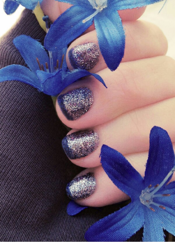 DIY Glitter Nail Polish With Eye Shadow French Tips!