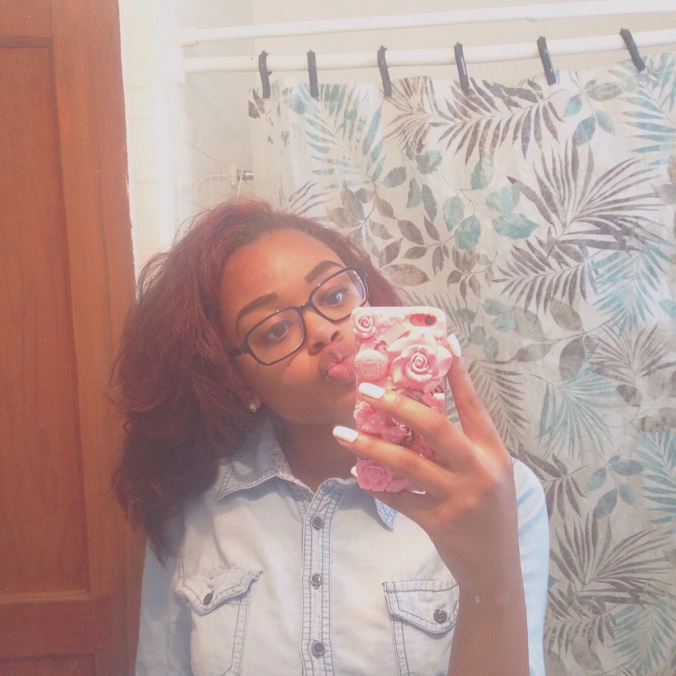 Dyed Hair on Dark Skin Girls / Colored Hair on Darker Skin