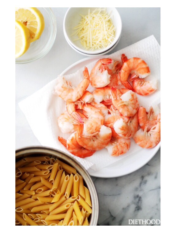 YUMMY CREAMY LEMON SHRIMP PASTA!