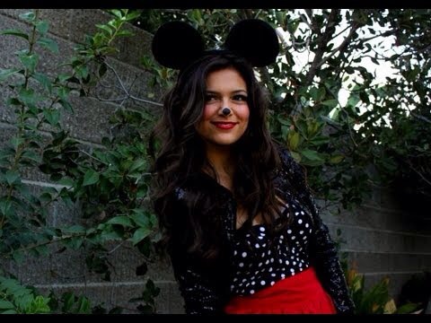 Minnie Mouse! Macbarbie07 has a great DIY tutorial up.