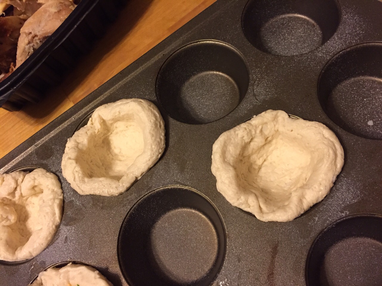 Simple & Quick Buffalo Chicken Muffins 