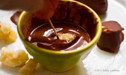 Monkey Bites: Easy Instant Chocolate-Covered Bananas

Microwave dark chocolate and dip in frozen banana bites for a sweet, satisfying, and healthy snack!