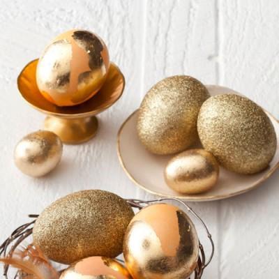 Beaded Beauties

MATERIALS: Caviar manicure beads (amazon.com), saucer, craft glue, hard-boiled eggs, paintbrush
