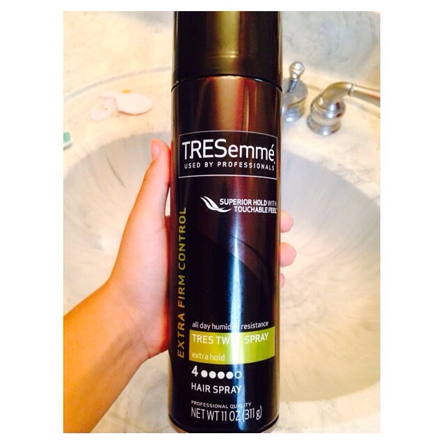 Then use any kind of hairspray spray it from 20 to 30 centimeters away from the tattoo wait for it to dry.