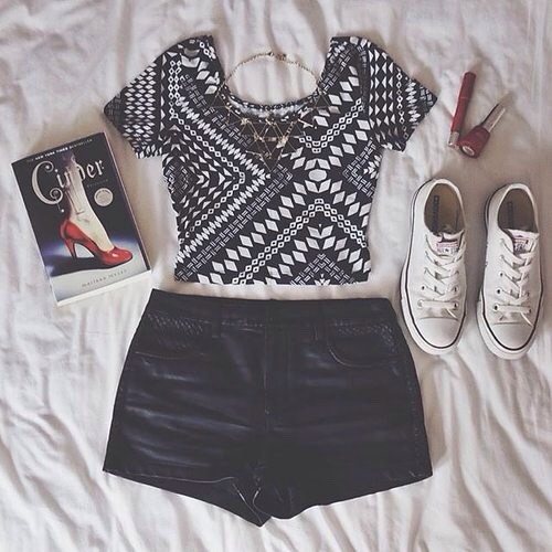 Pretty Spring Outfits😜
