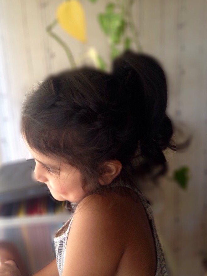 Cute 'lil' Girl Hairstyle And Outfit