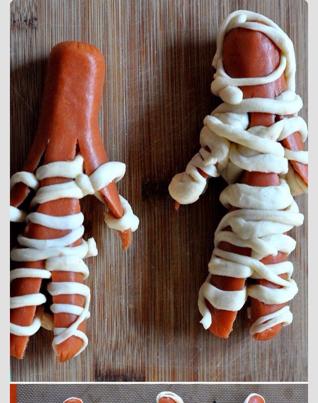 Cute Halloween Idea. Hot Dog Mummy Currants!!    
