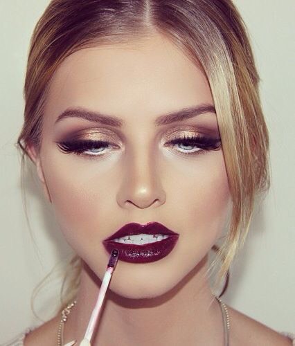 Dark Lips Tutorials For Every Occasion