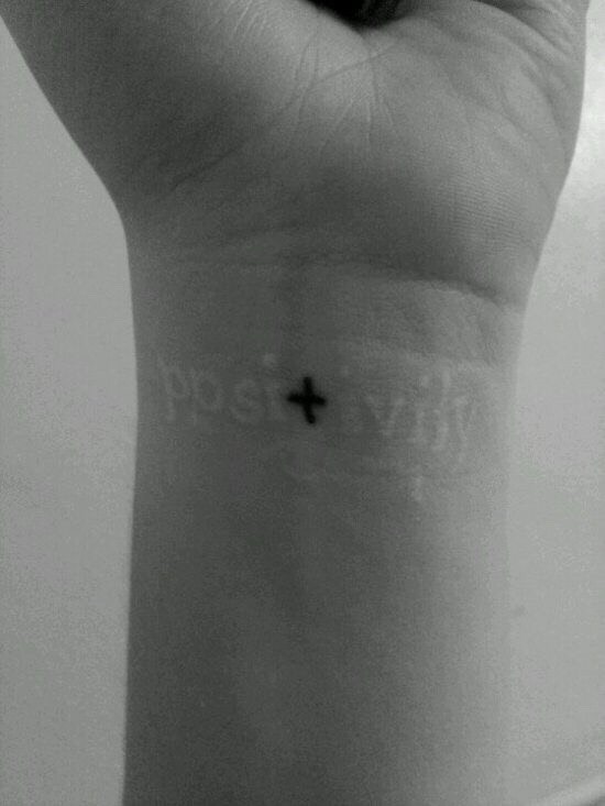 Amazing Short Hair And Tattoo Ideas 