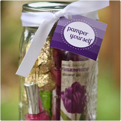 Pamper Yourself 💋
this is made of shower gels, nail polish, perfume, face masks, nail filers, makeup or even a spa gift card.
