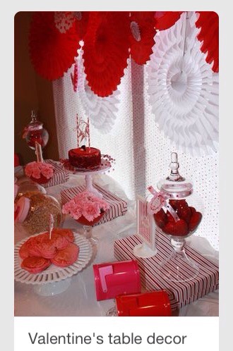 Valentines Table Decor