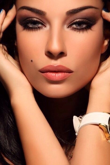 Eyes And Lips