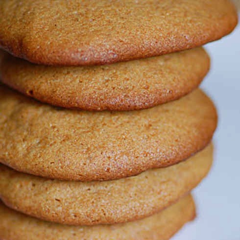Honey Shortbread Cookies: http://acozykitchen.com/honey-bee-cookies/