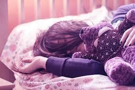 SLEEP ON YOUR BACK
When you sleep on one side, you can get more set-in wrinkles on that particular side. Sleeping on your back can help keep wrinkles at bay! If you get puffy eyes in the morning, try an extra pillow.