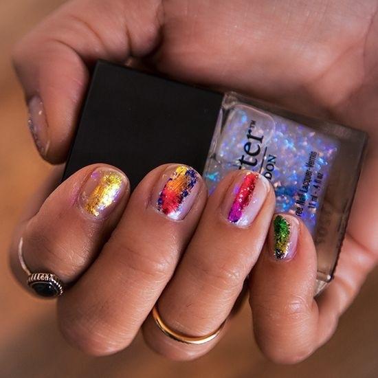 21. You can do this holographic foil manicure in under five minutes.What’s great about this manicure is the lack of precision. The more haphazard, the better it looks.
