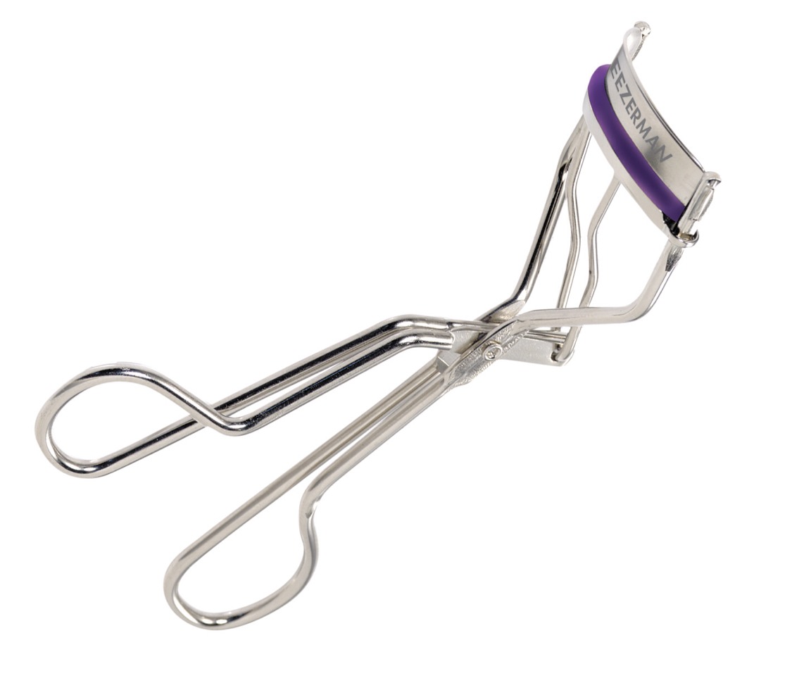 2. When using an eyelash curler, heat it up with a hair dryer before using it. The heat will help your lashes hold the curl longer. 