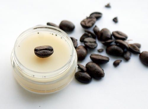Natural DIY Coffee Under Eye Cream Recipe for Puffy Eyes