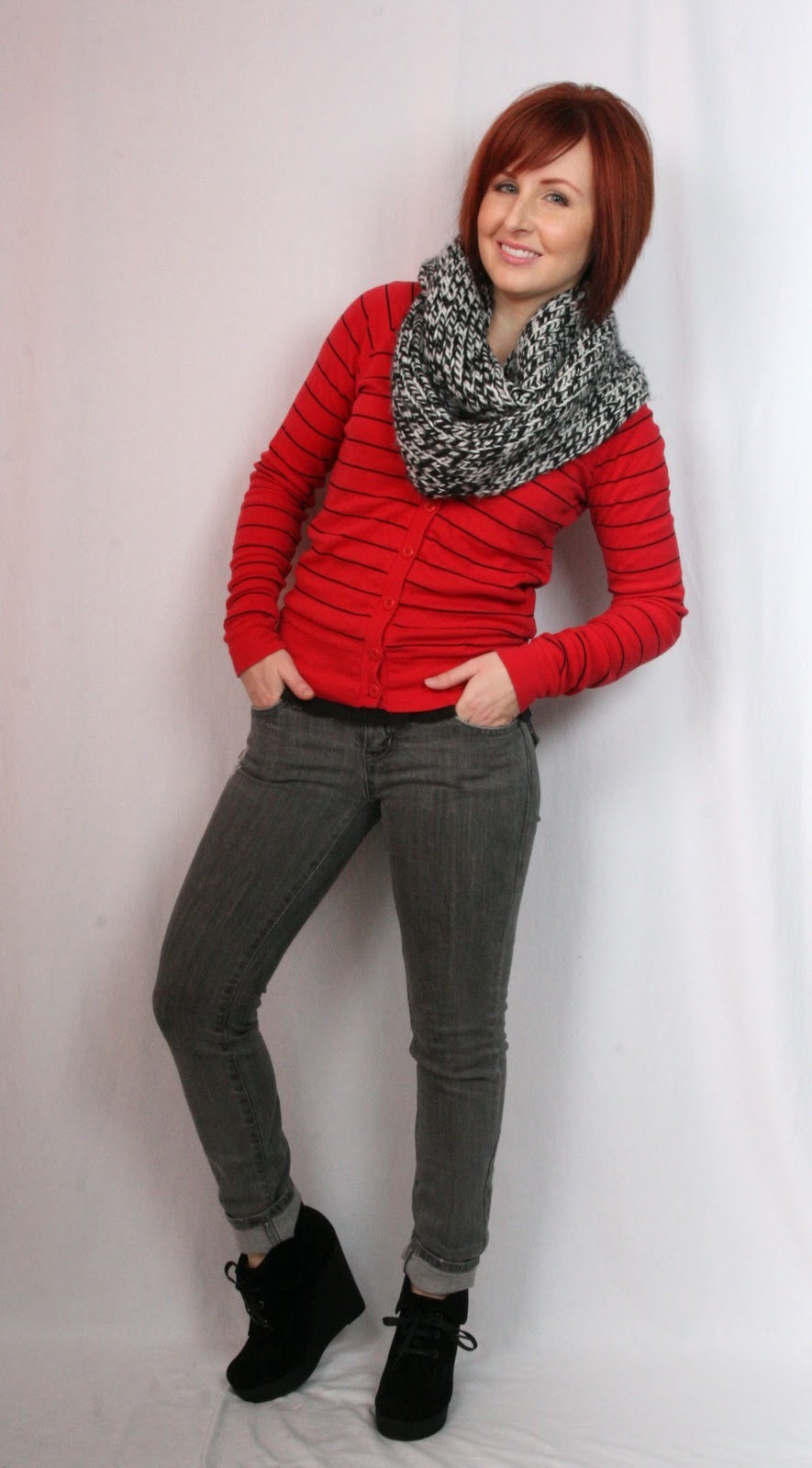 For the outfit I would do something casual but still with holiday colors