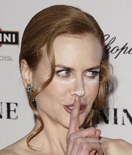 Use a light hand when applying your setting powder! Using too much can lead to a very... illegitimate look.